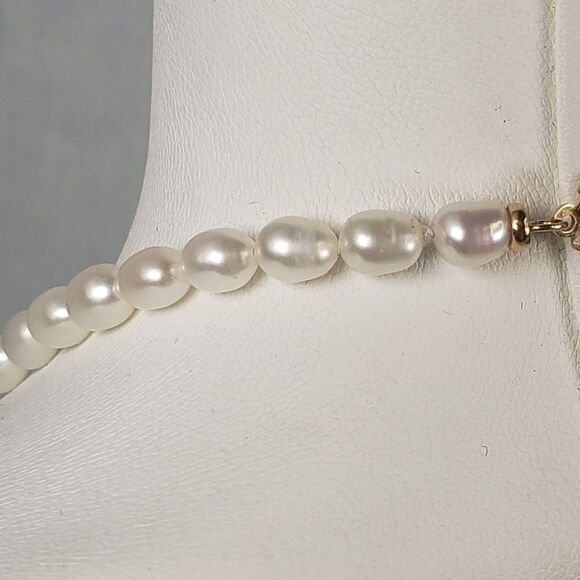 Winterthur Child's Freshwater Pearl Necklace 14k Gold Clasp Women's Pearl Choker - Picture 7 of 16
